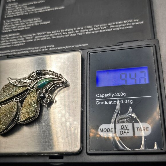 VTG Goldstone Leaf Brooch Pendant 2.25" Silver Tone Green Glass Hematite Accents - Picture 10 of 11